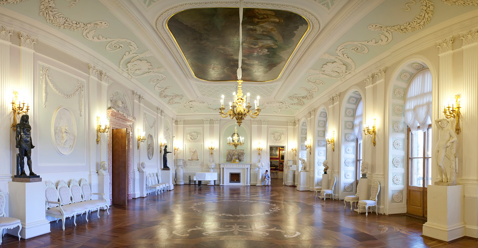 Внутри Гатчинского дворца