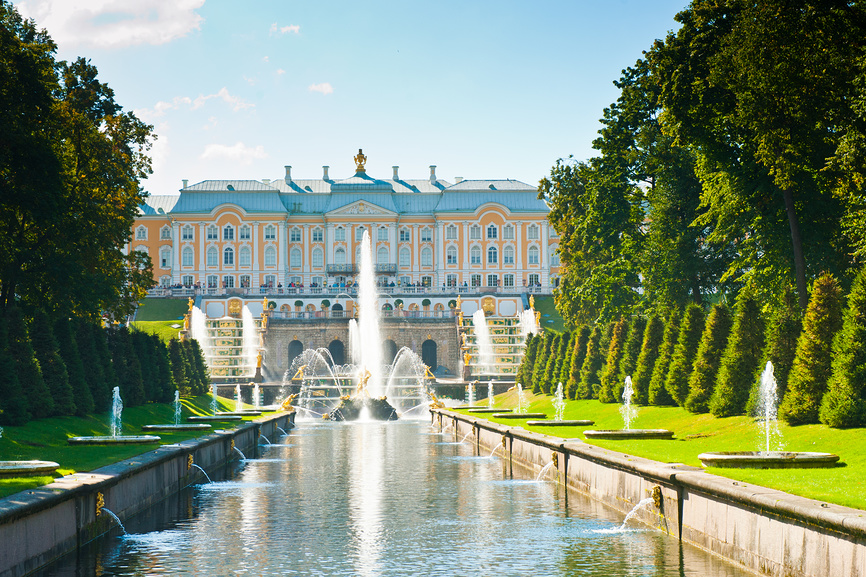 Петергоф. Большой дворец и фонтан «Самсон»