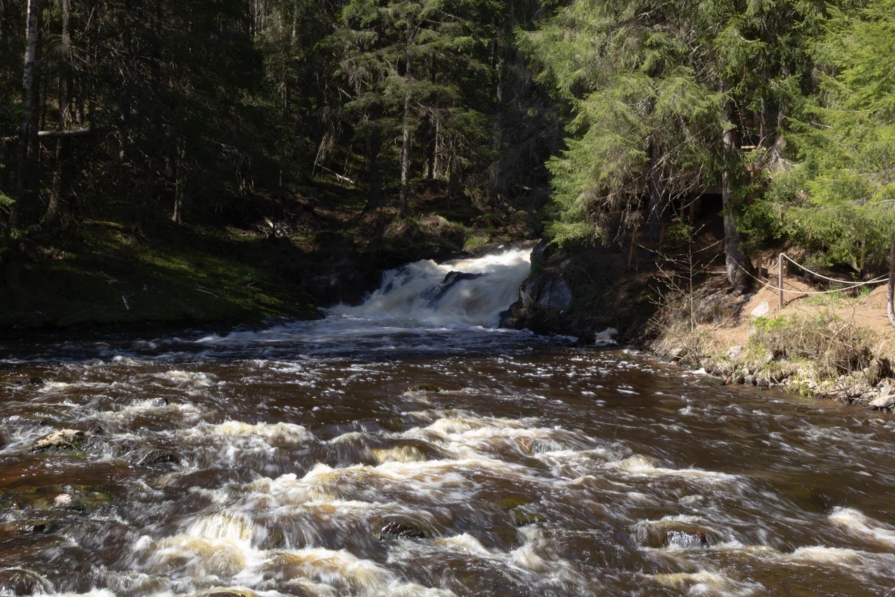 Водопады Ахвенкоски на реке Тохмайоки