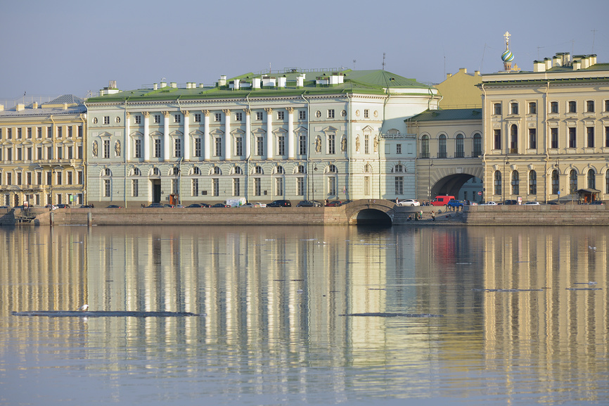 Эрмитажный театр на набережной