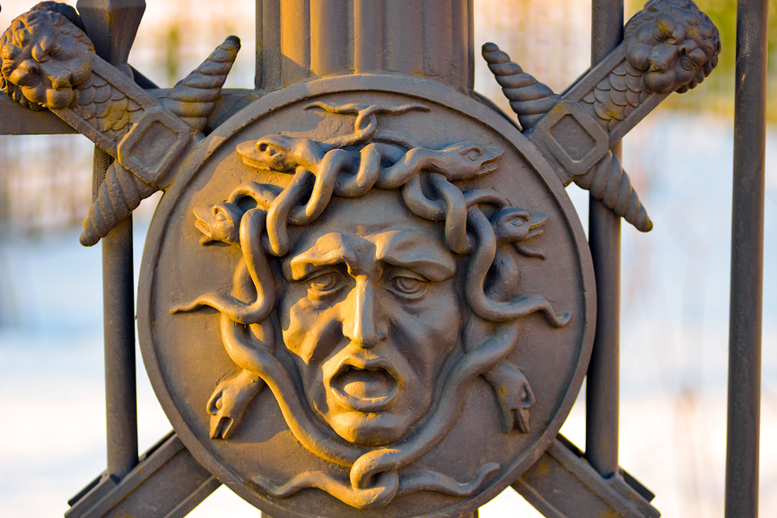 Горгонейона на воротах Михайловского замка