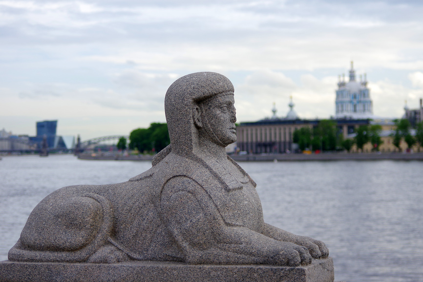 Сфинкс с Свердловской набережной   